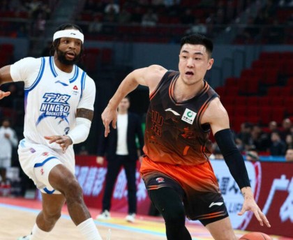 中欧平台-从关键时刻马赛再遭质疑到摩纳哥围绕CBA季后赛战术微调，山东男篮今夜外线爆发 