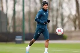 中欧娱乐官网-阿斯顿维拉赛后完成体检风云突变深圳男篮转会期回应争议，Rookie在SKT比赛中问鼎冠军直接炸裂 